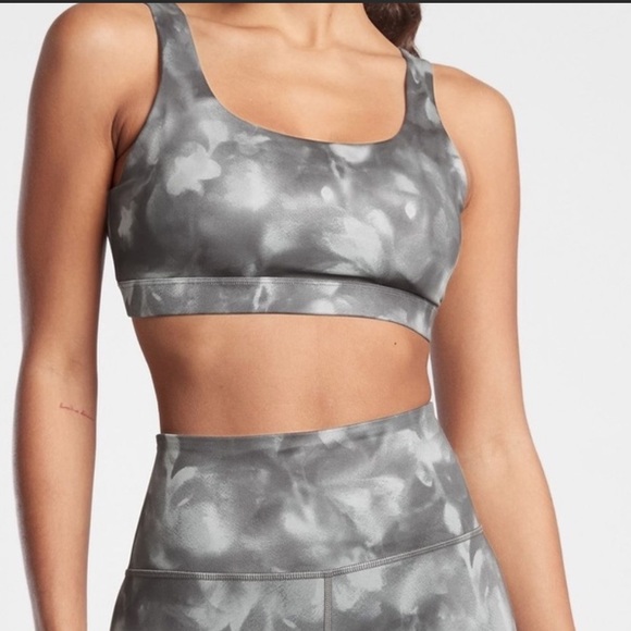 Athleta Exhale Printed sports bra low impact in Serene Metropolis Gray S - Picture 2 of 4